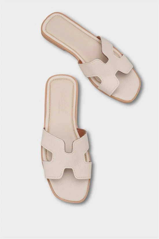Capone Wilie Women Corals Short Heeled Slippers