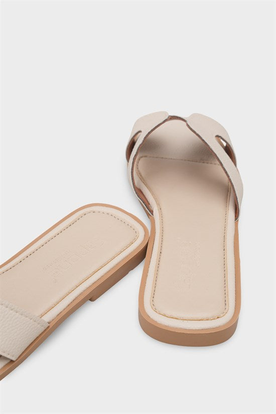 Capone Wilie Women Corals Short Heeled Slippers