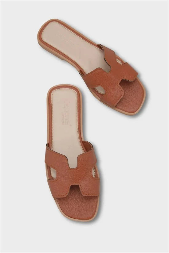 Capone Wilie Women Corals Short Heeled Slippers
