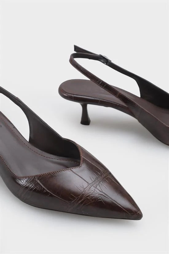 Capone Yoko Slingback cipele sa špicastim vrhom, efekatom krokodilske kože i srednjom petom, za žene, bež boja