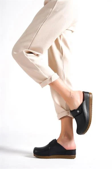 Capone Karel Z0680 Women Black Clog Comfort Anatomical Sandals